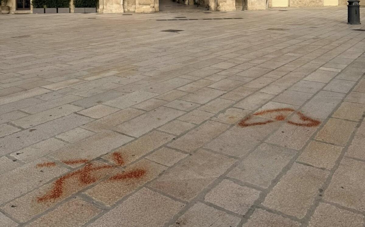 svastica porta san biagio