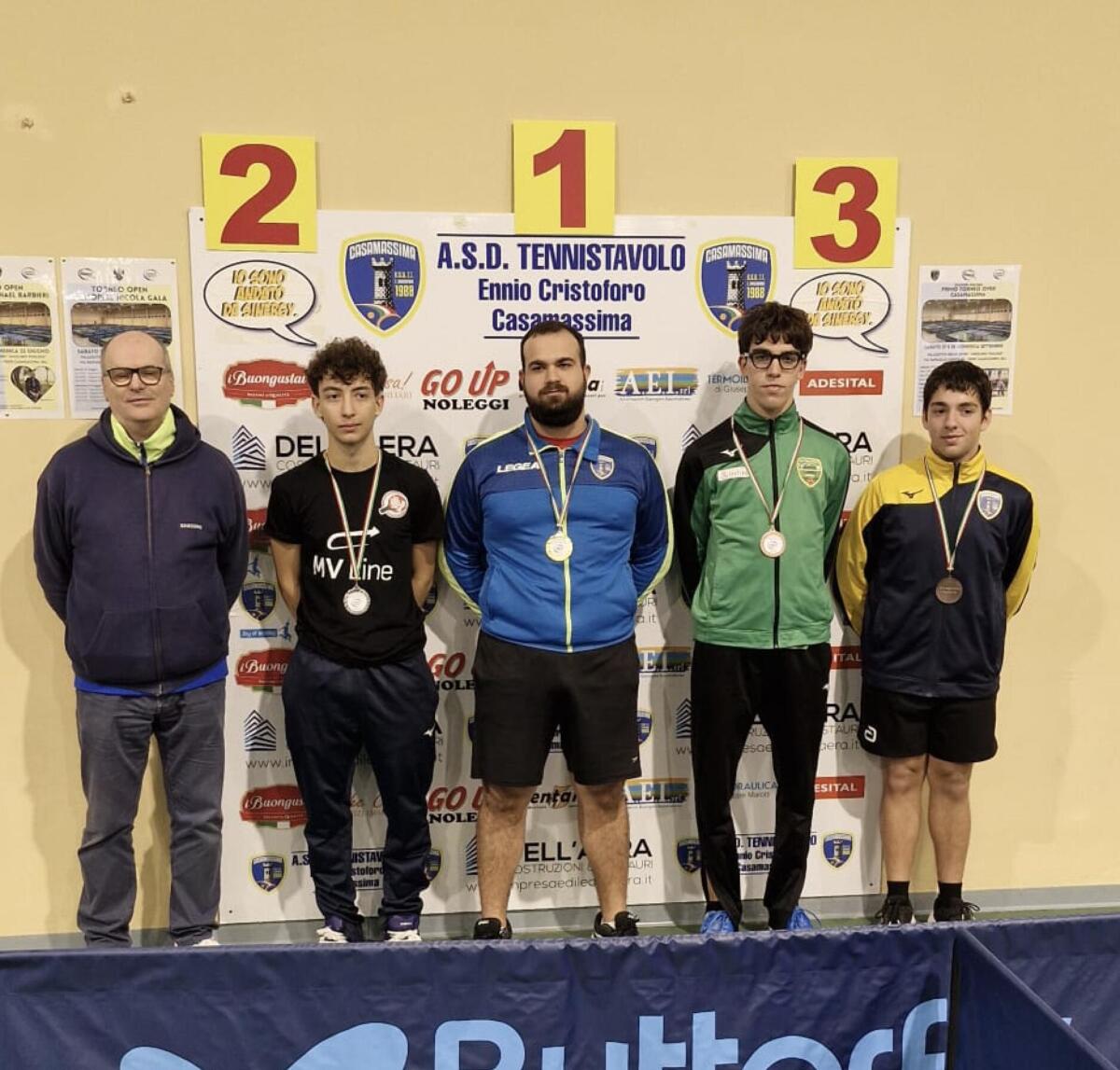 pavone tennis tavolo bari