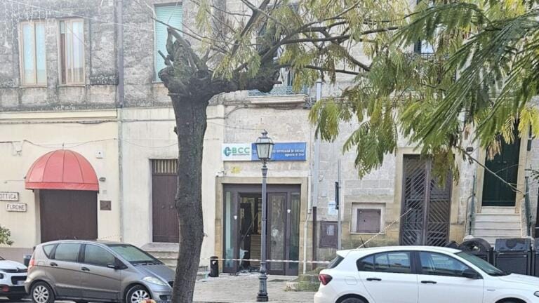 assalto bancomat oria