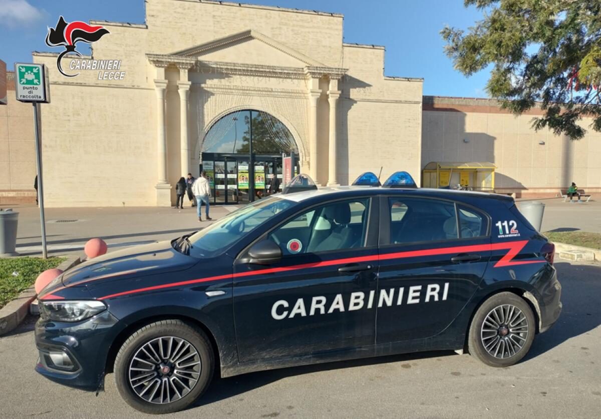 carabinieri centro commerciale surbo
