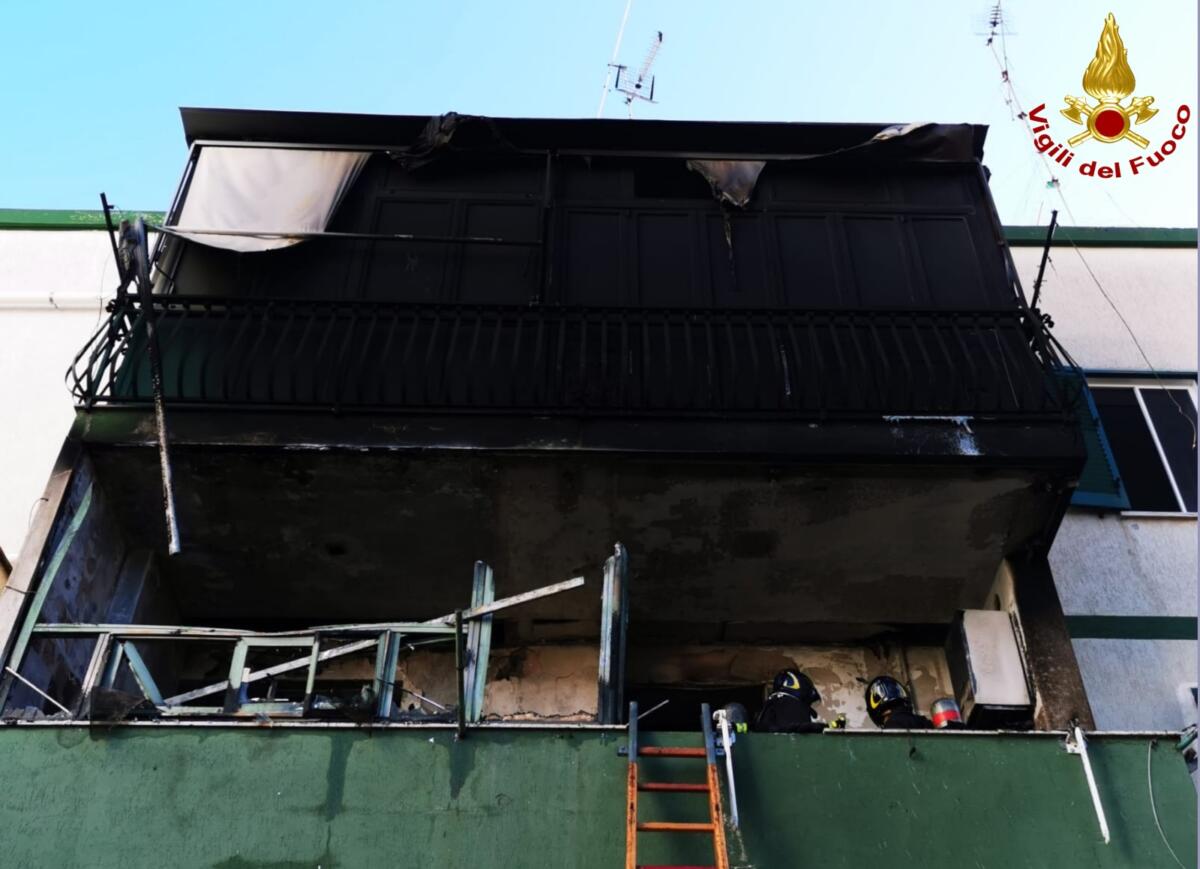 incendio mola di bari