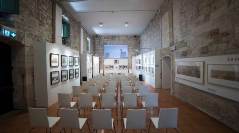 mostra il mare che unisce