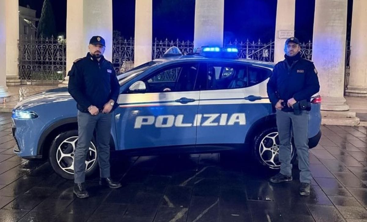 poliziotti