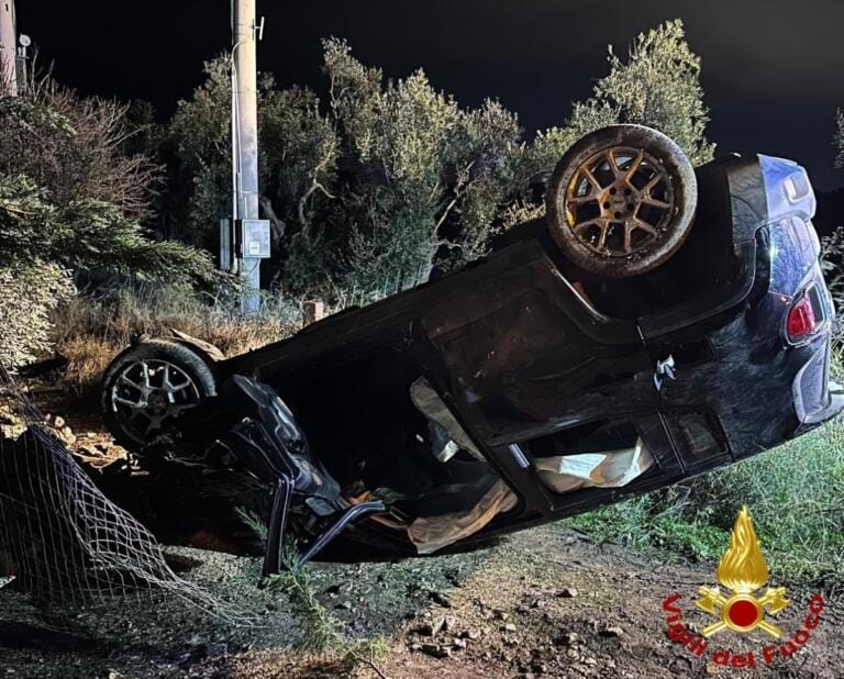 Schianto nel Barese sulla provinciale tra Palombaio e Terlizzi: muore un 17enne