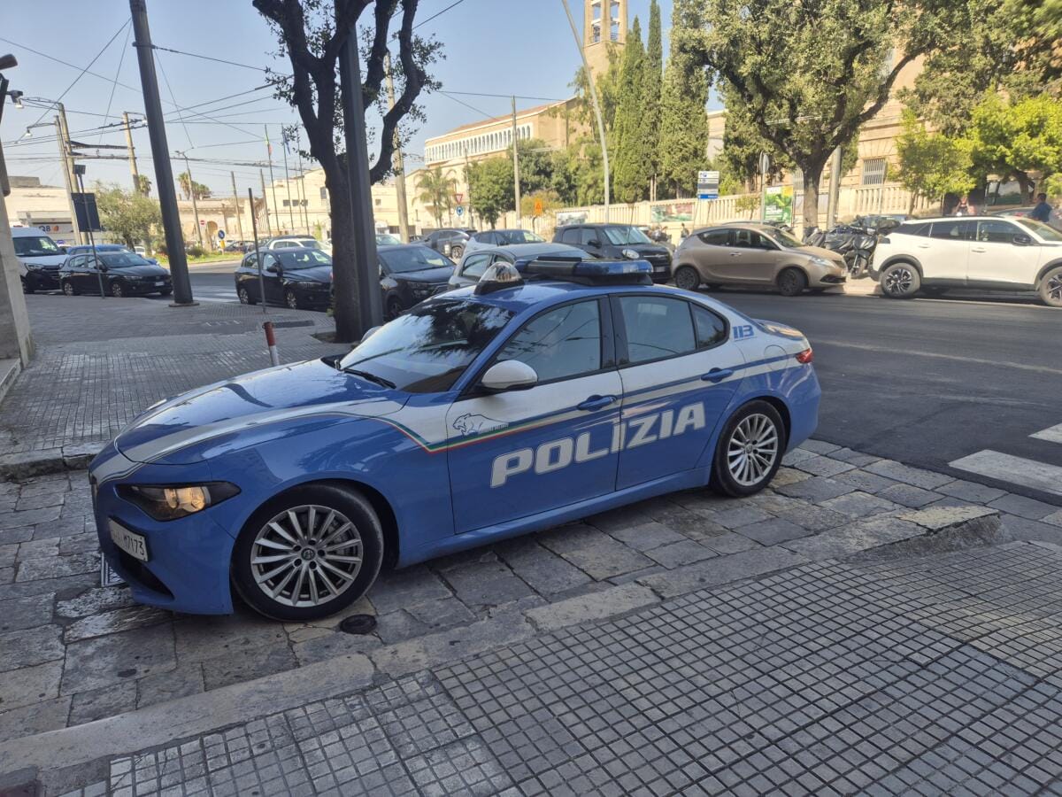 polizia questura lecce