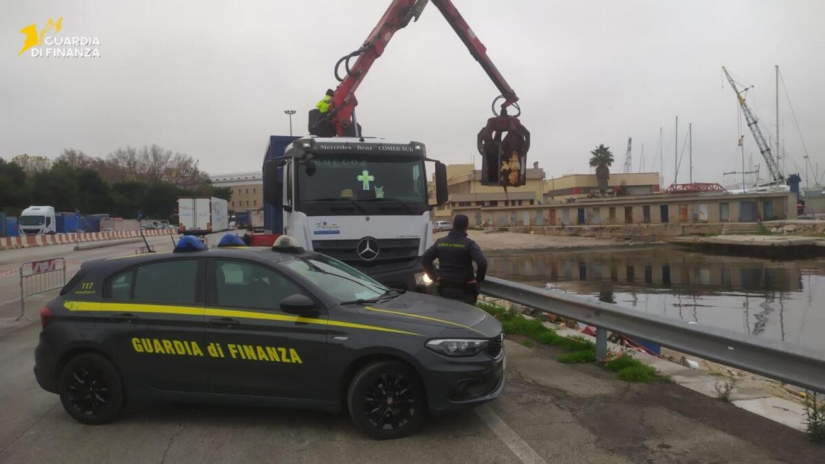 rimozione barche porto bari