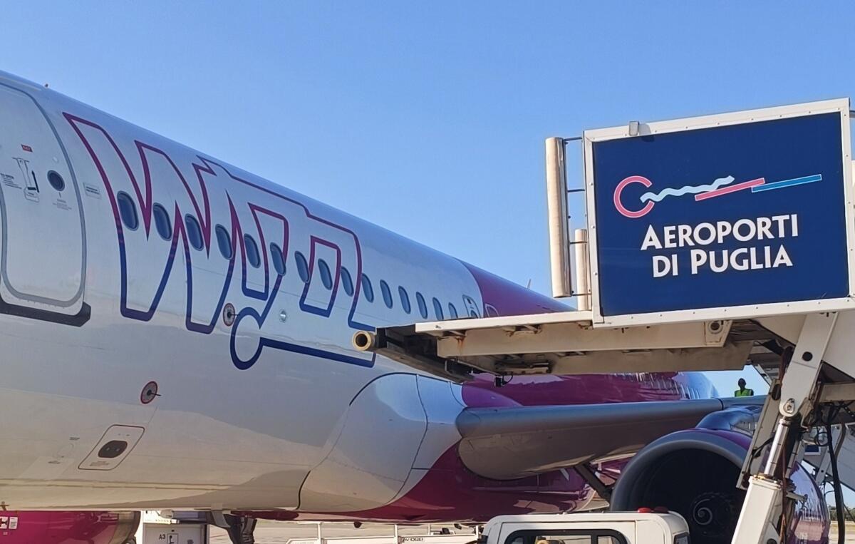 wizzair aeroporti di puglia